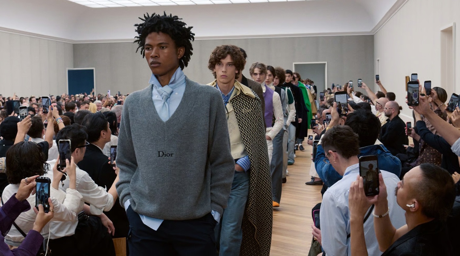 dior_1000.jpg