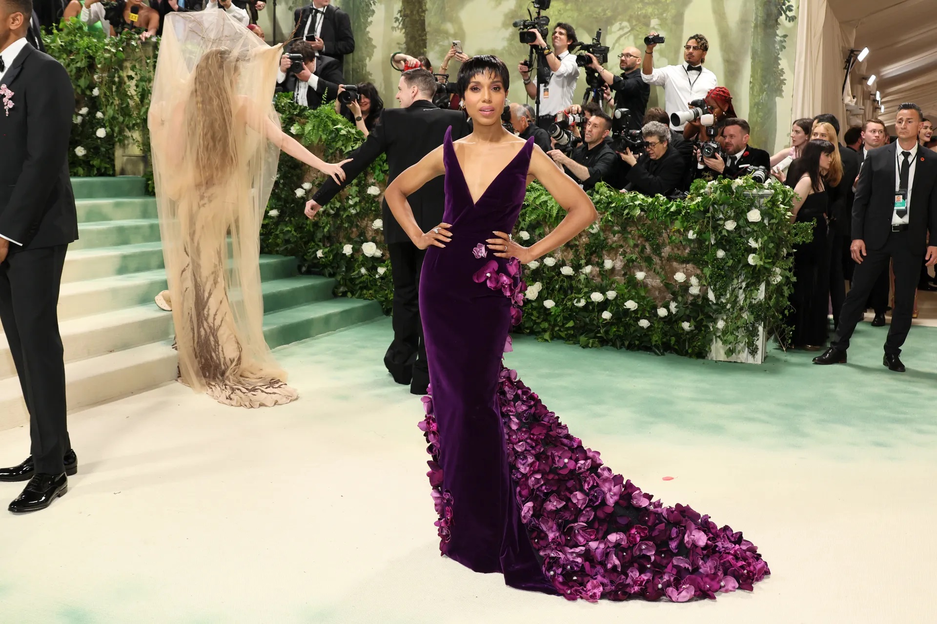 kerry_washington_in_oscar_de_la_renta.jpg