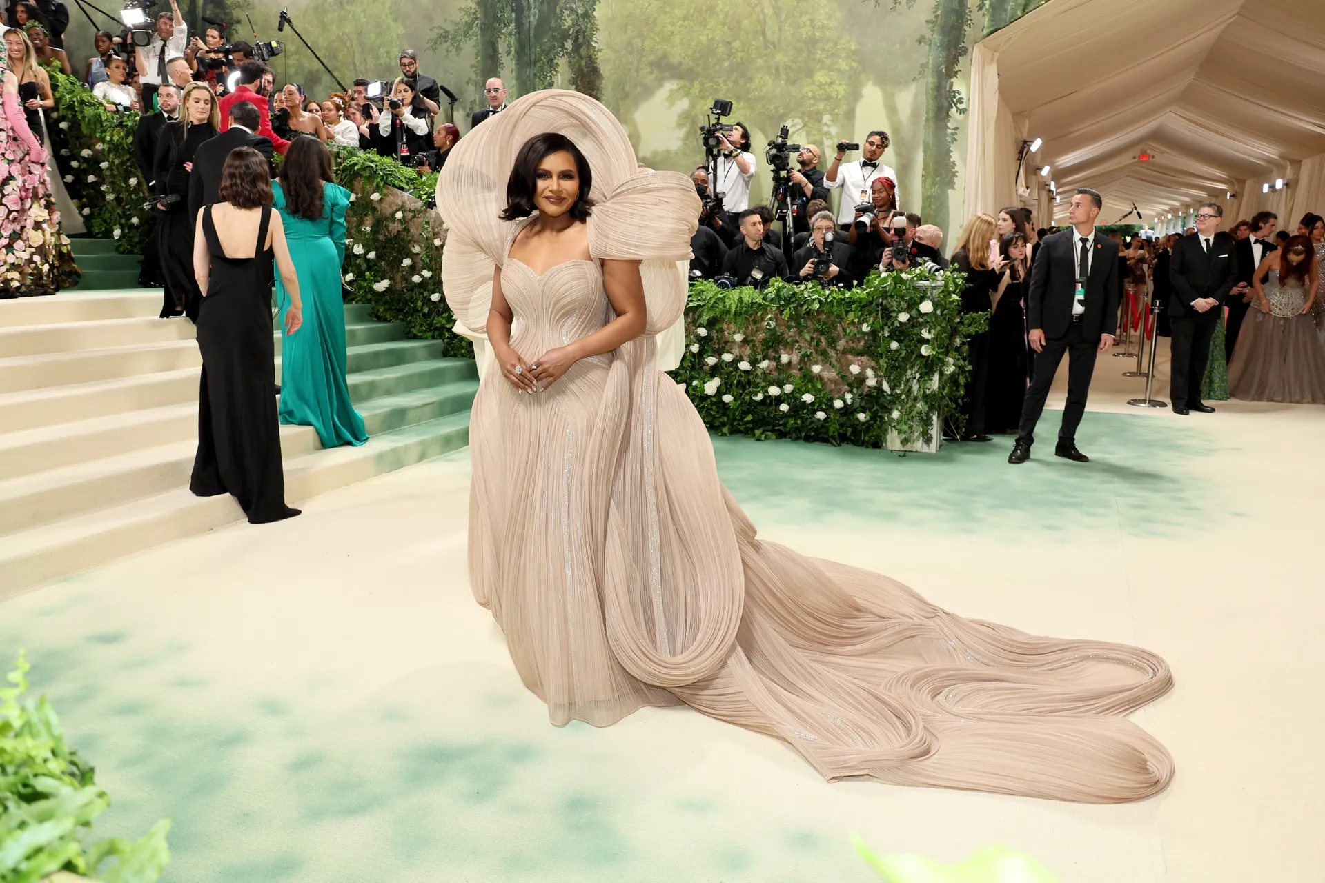 mindy_kaling_in_guarav_gupta.jpg