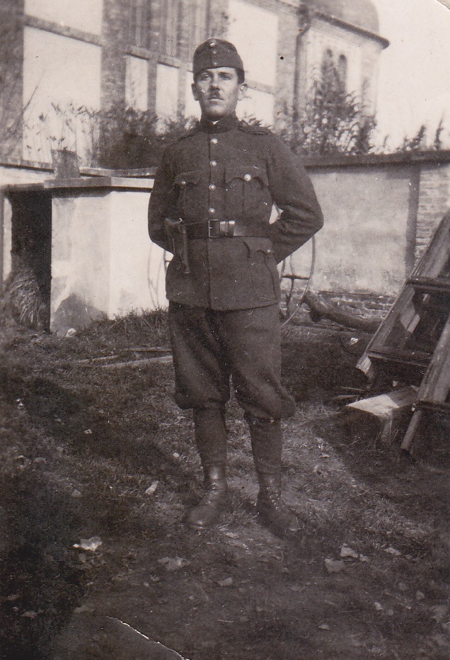 bene_janos_1909_tavbeszelo_1942.jpg