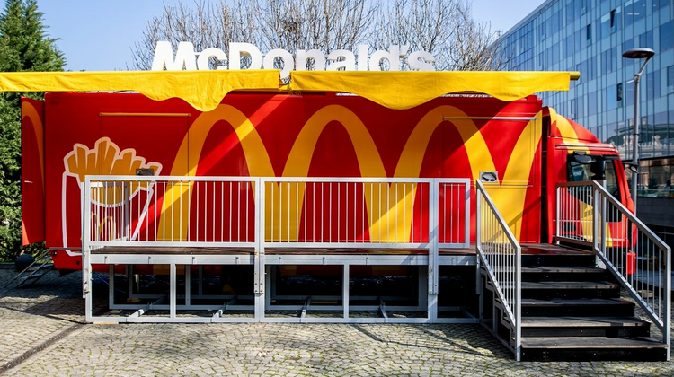 McDonald’s Kamion nyílt a Nyugati pályaudvarnál