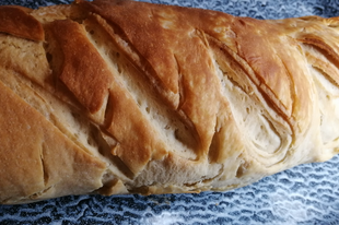 Leveles kenyér/kifli tészta