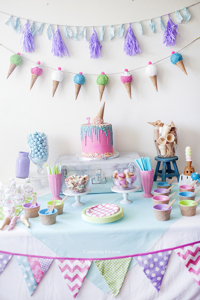 Ha a buli témája a fagyi<br /><br />http://www.kristendukephotography.com/ice-cream-birthday-party-decorations/<br />