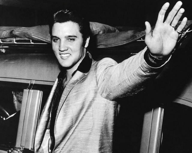 Elvis Presley cím.jpg