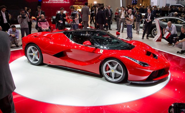 LaFerrari cím.jpg