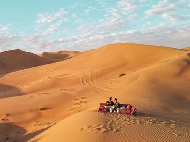 How to take a desert tour in Dubai?