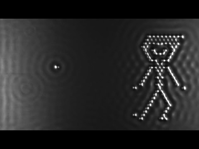 Atomok a vásznon a világ legkisebb filmjében