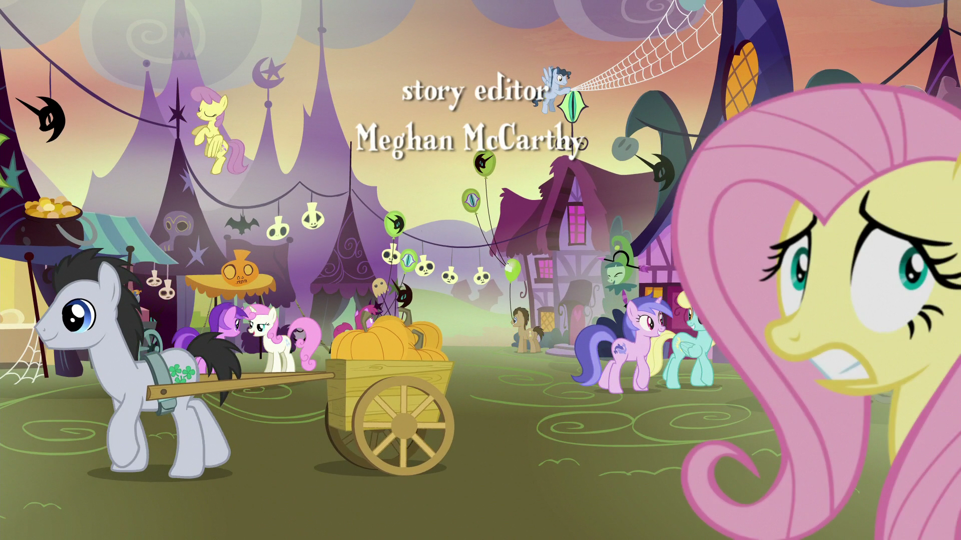 fluttershy_nervously_wandering_ponyville_s5e21.png