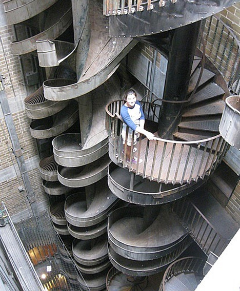 City Museum, St. Louis.jpg