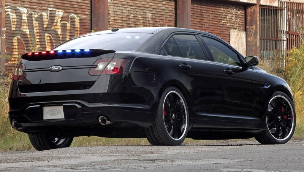 Ford-Stealth-Police-Interceptor-Concept-2010-1024x578_1.jpg