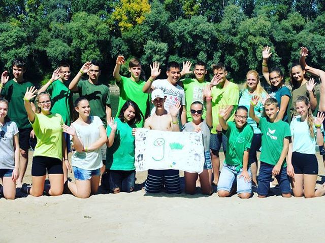 Kécskei Pallérozó: 9.c zöldek #ajrg #gimiblog #tiszapart