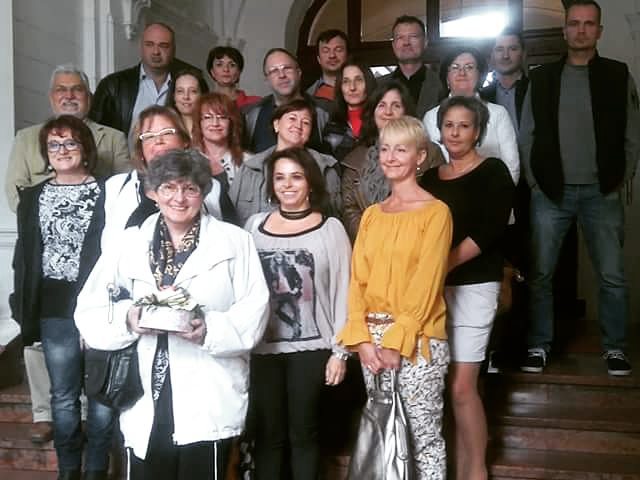 25 éves osztálytalálkozó a gimnáziumban, osztályfőnök: Barnáné Sztanyik Ilona. #ajrg #gimiblog #osztálytalálkozó #25