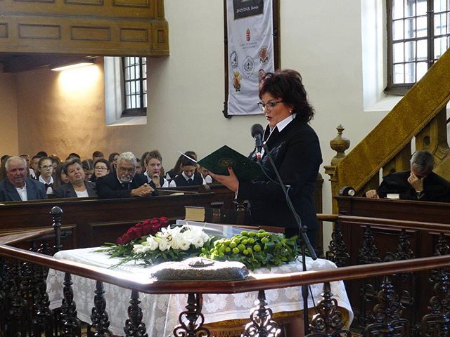 Dr. Cziráné Dr. Kőházi-Kis Tímea igazgatónő megnyitja a tanévet #ajrg #gimiblog #templom