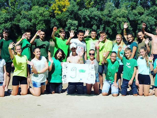 Kécskei Pallérozó: 9.c zöldek #ajrg #gimiblog #tiszapart