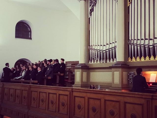 Karácsonyi koncert a református templomban #ajrg #gimiblog #nagykőrös #karácsony #advent #kórus #énekkar #gimisek
