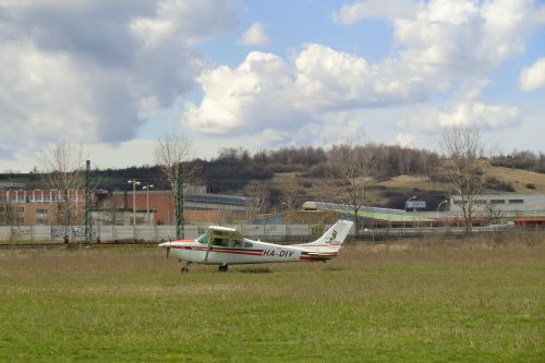 cessna001_2.jpg