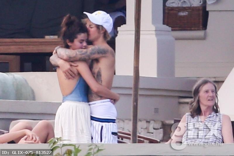 Selena Gomez és Justin Bieber esküvői románca Jamaicán