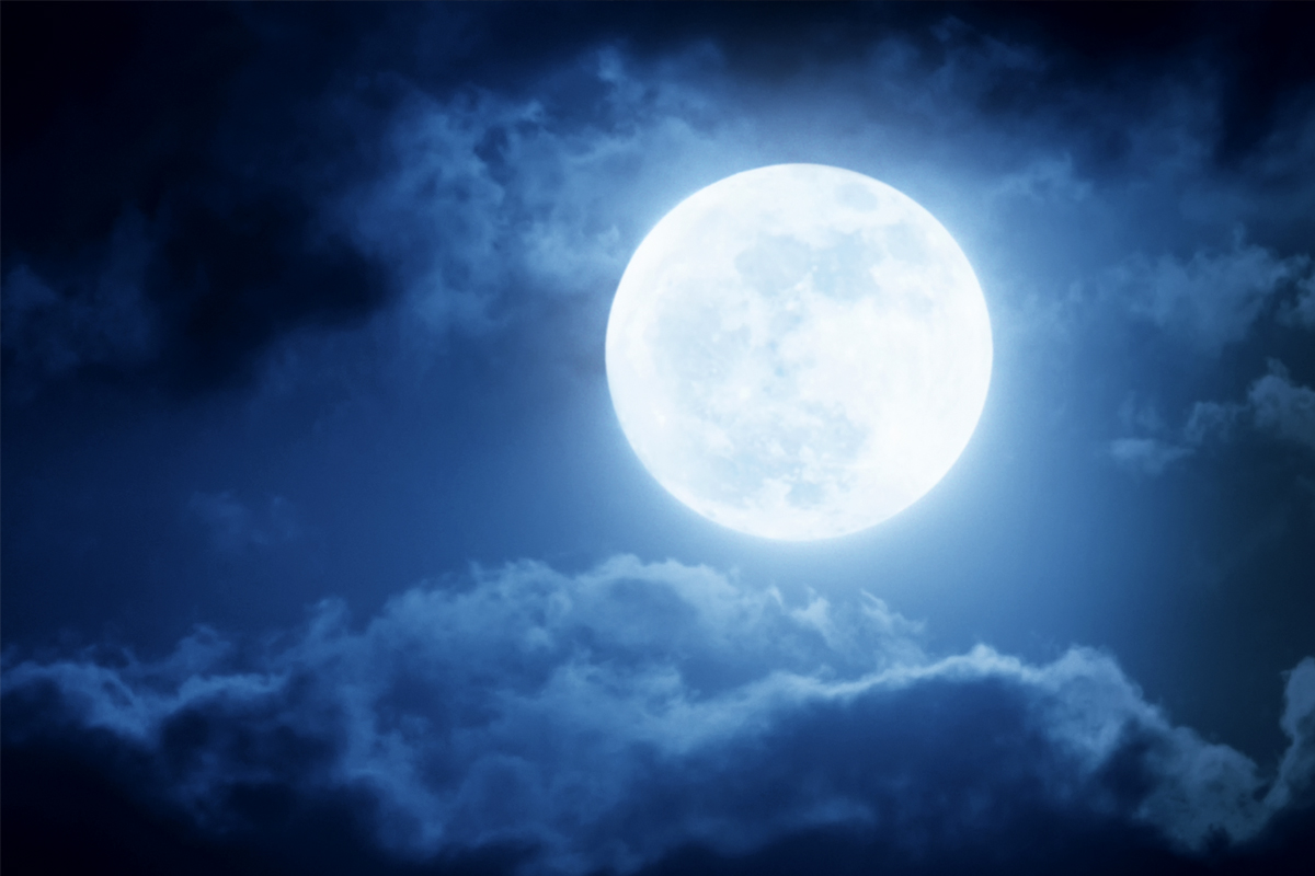 Volt a Holdnak igazi atmoszférája