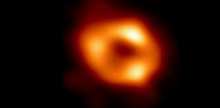 A Sagittaire A, egy fekete lyuk a galaxis szívében, mely bizonyítja, hogy Einsteinnek igaza volt