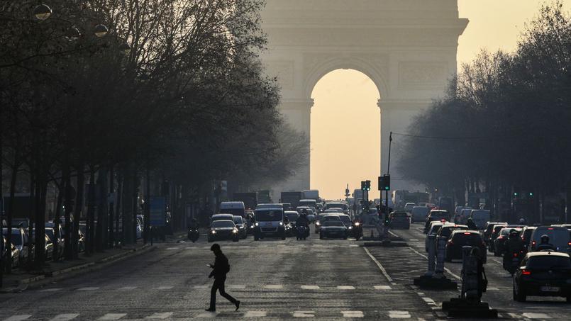 Új légszennyezés-mérés Párizsban