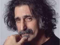 Frank Zappa, a bohóc, aki nem viccelt