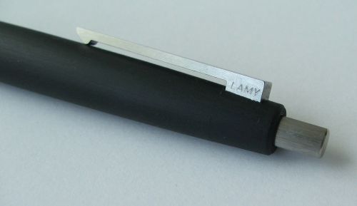 lamy2000-2-500.jpg