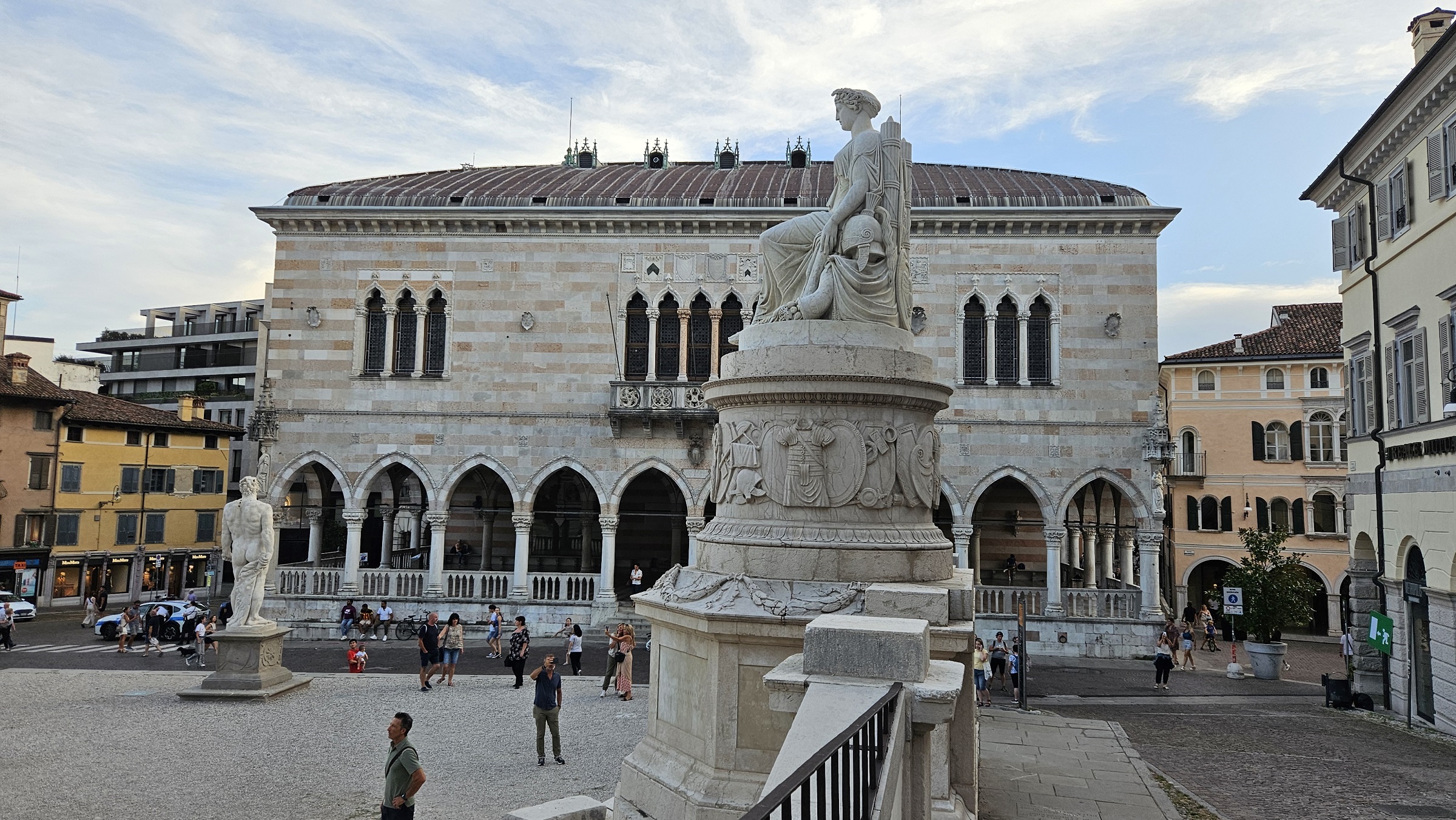 Loggia del Lionello.