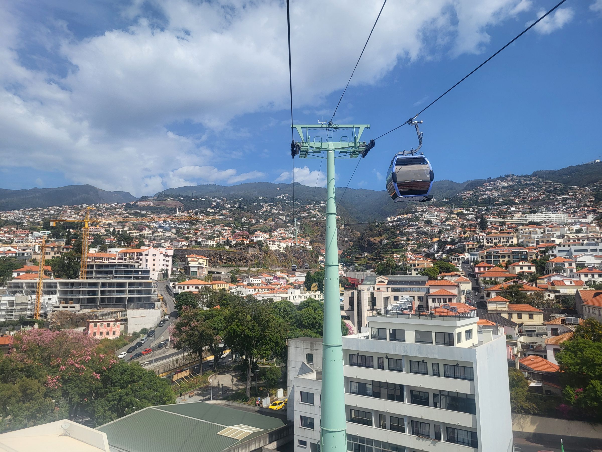 Funchal látképe a felvonóból.