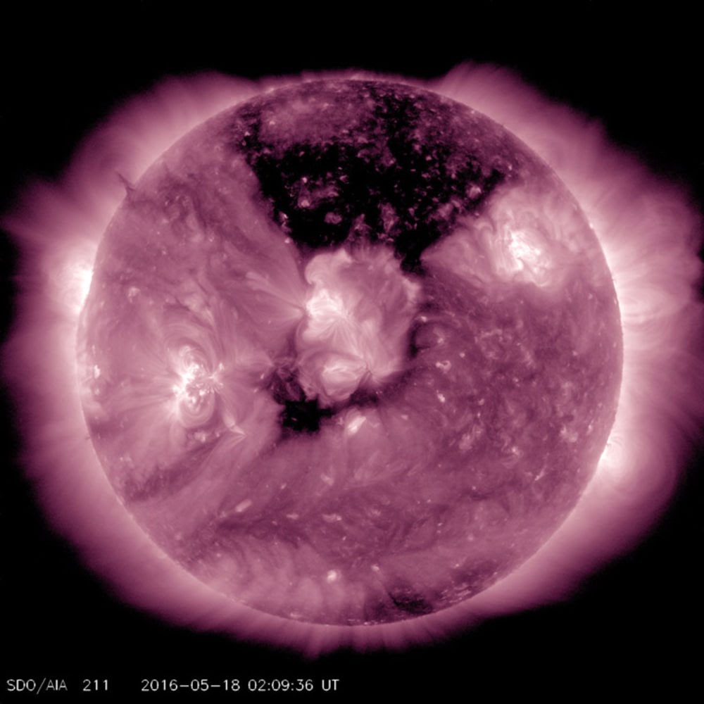 coronal-hole-1_png.jpg