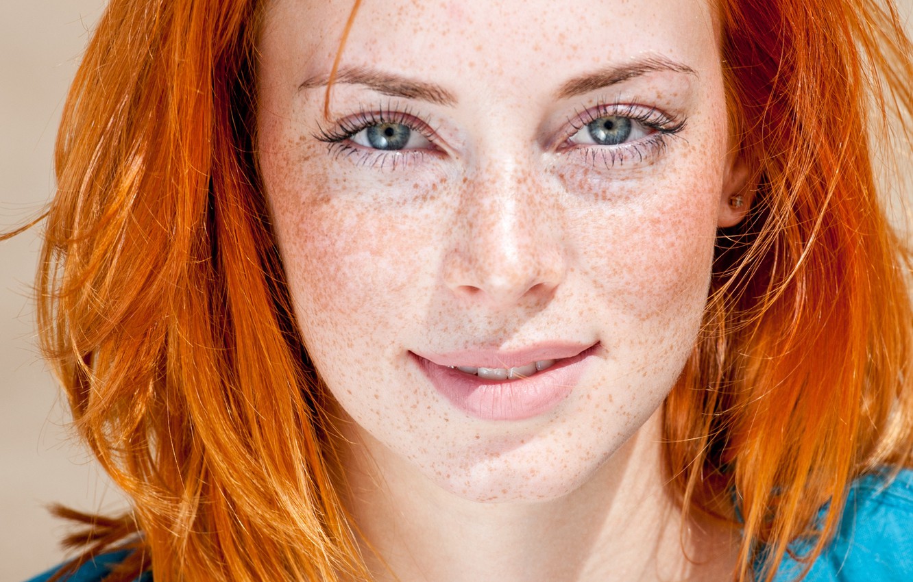 redhead-beauty-look-blue-eyes-freckles.jpg