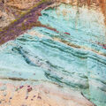 Látogatás a színes hegyekbe: Fuente de los Azulejos különleges sziklái