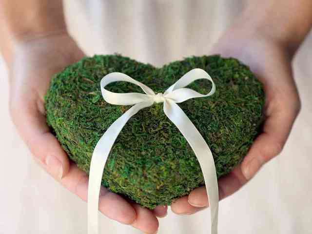 Green wedding tippek: így csökkentsd az ökológiai lábnyomát az esküvőtöknek!