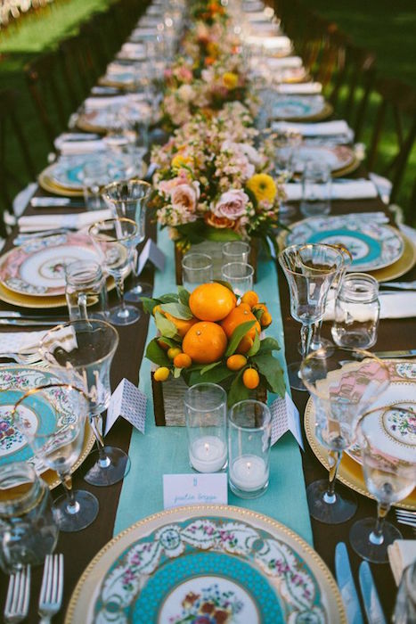 http-www_weddingomania_compicturesawesome-colorful-wedding-table-settings-29.jpg