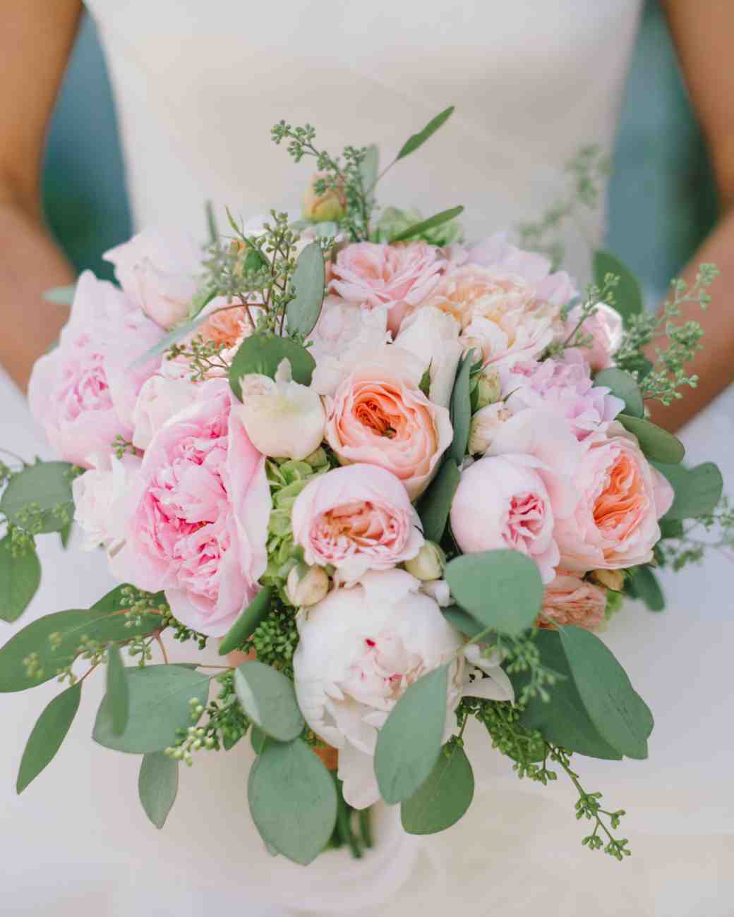 vanessa-joe-wedding-bouquet-7180-s111736-1214_vert.jpg