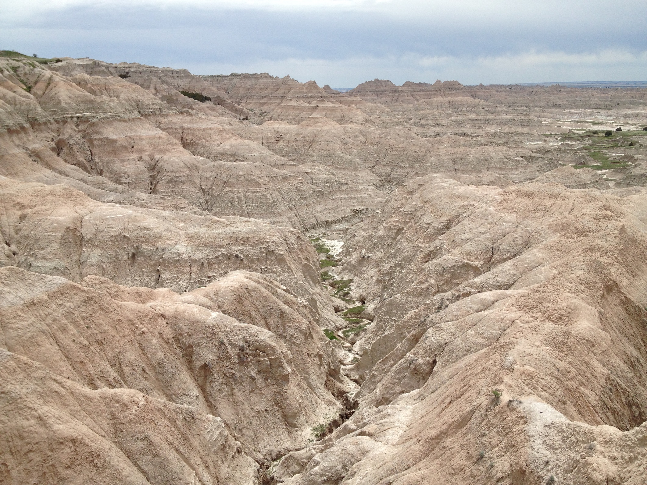 2857 - South Dakota - Badlands - small.jpg