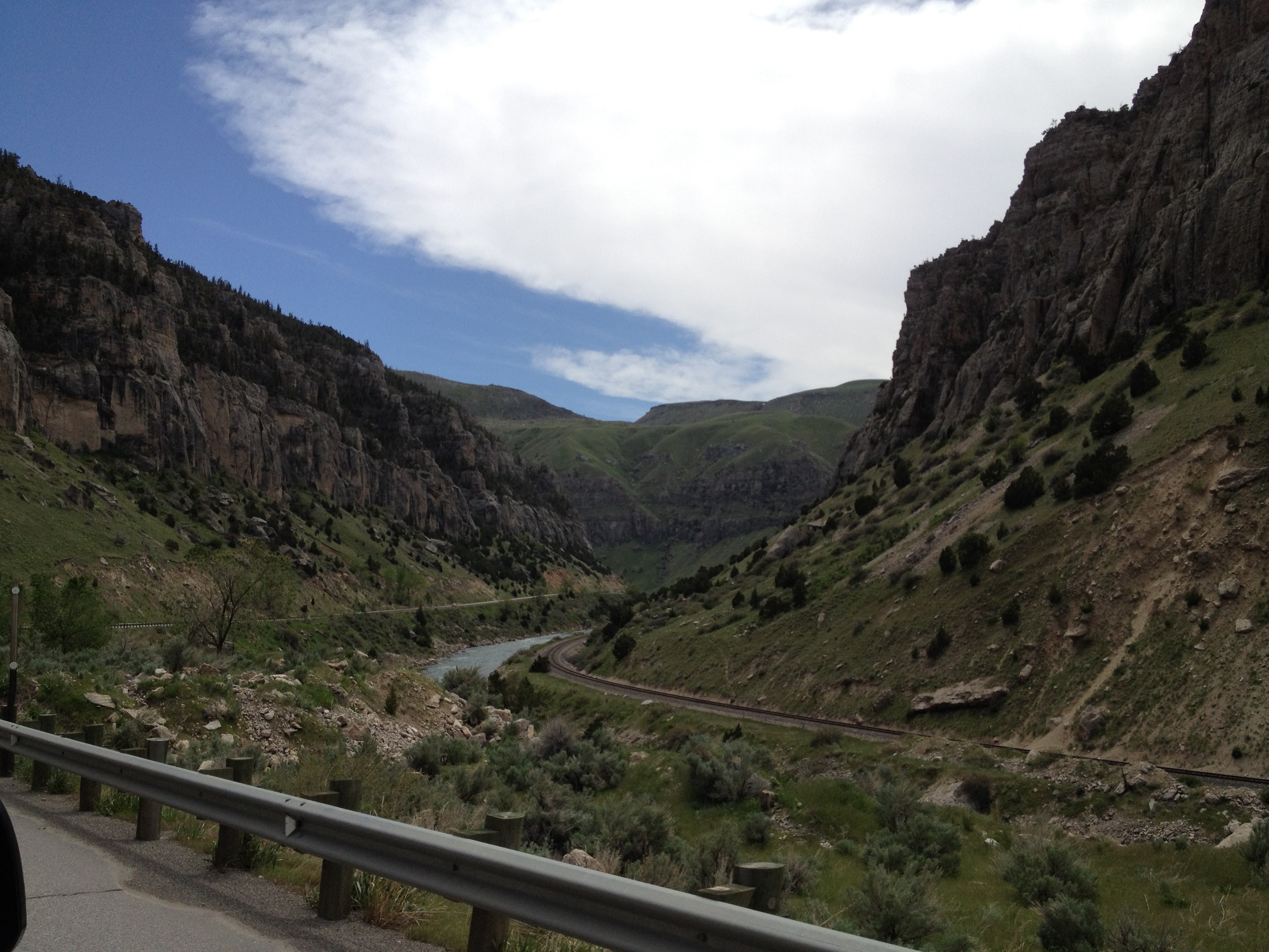 3462 - Wyoming - Wind River Canyon - small.jpg