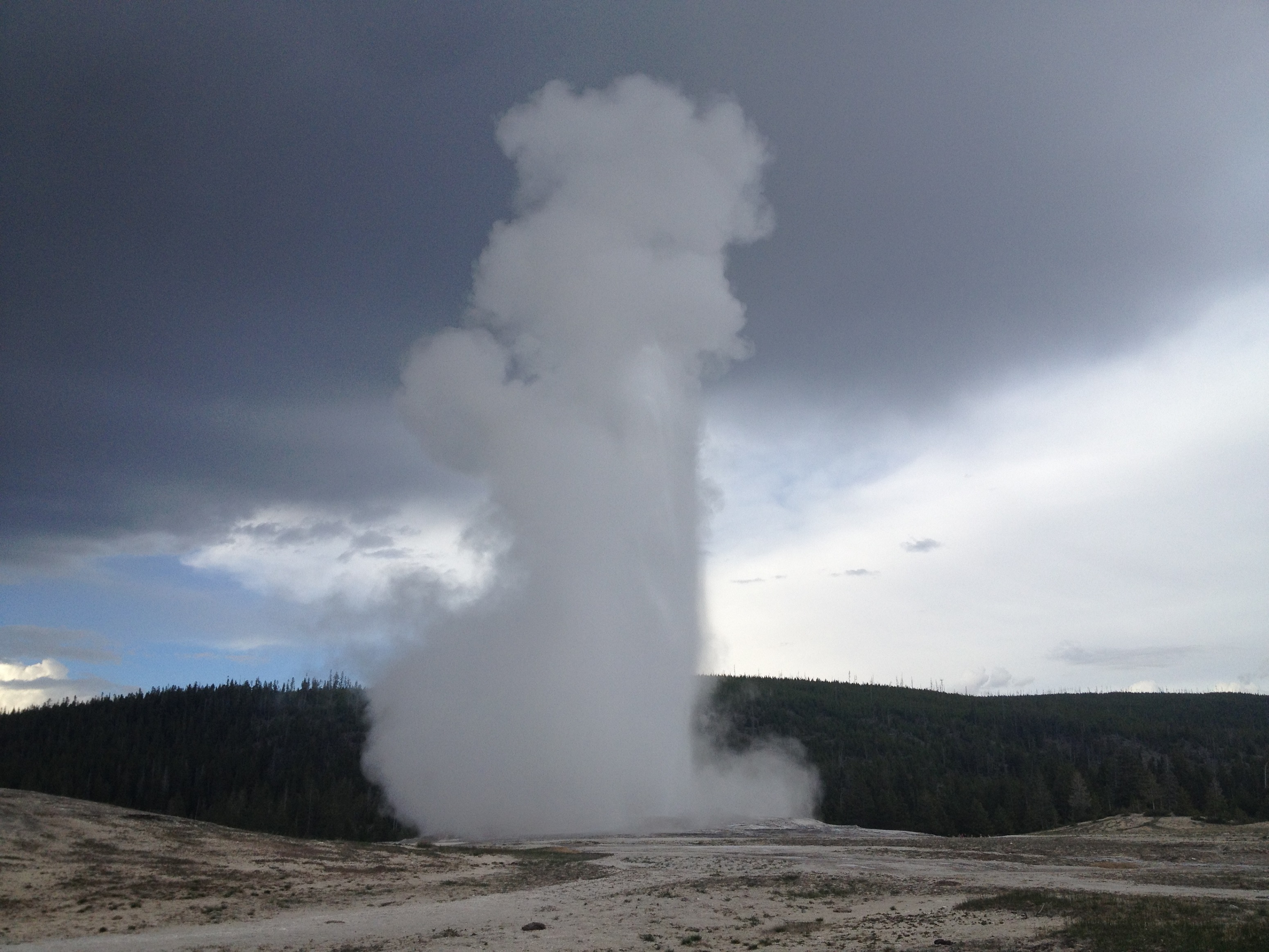 3923 - Wyoming - Yellowstone - small.jpg