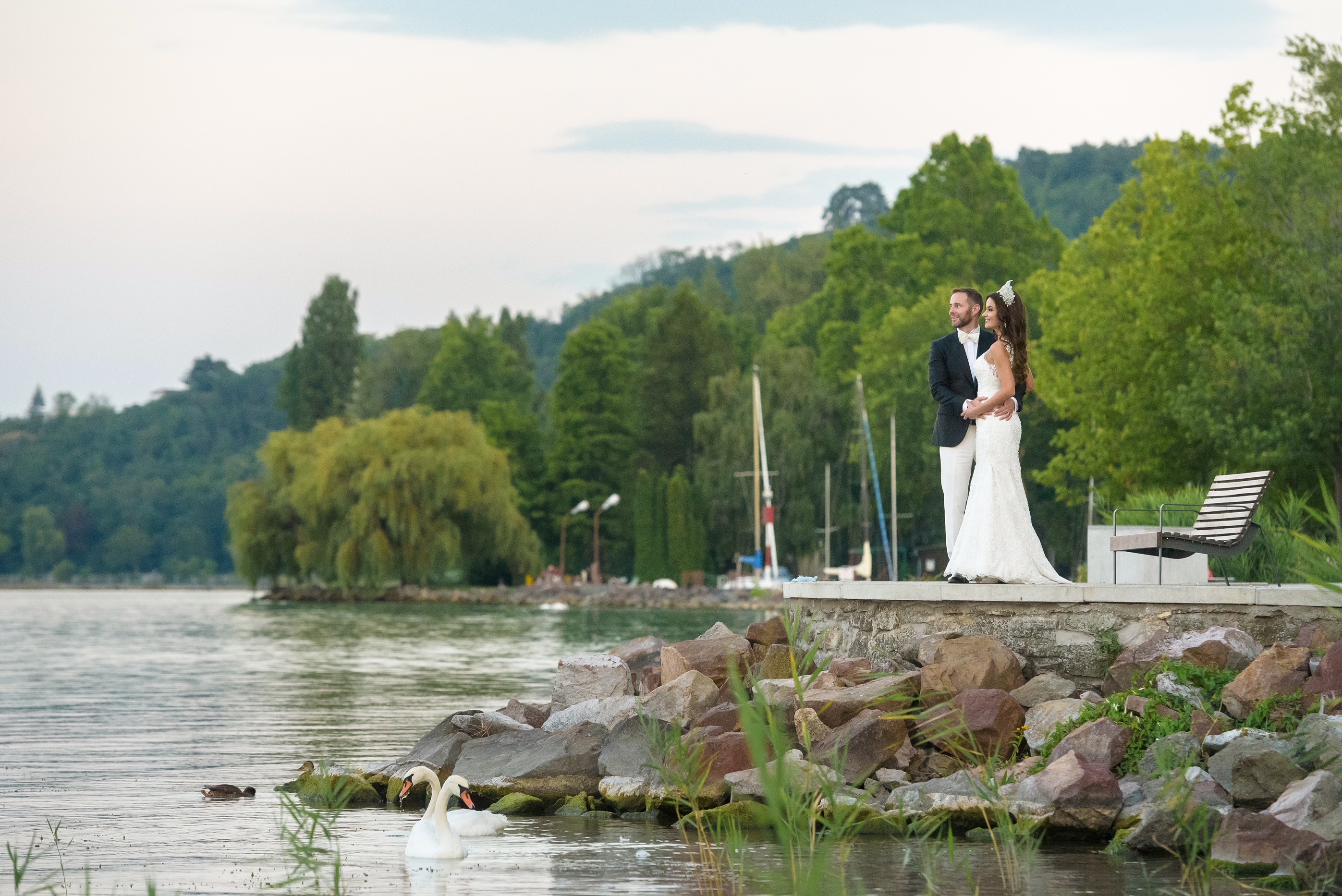 © Proksa Szandra / VAMOS Wedding Photography / Balatoni Esküvő by Ottilia