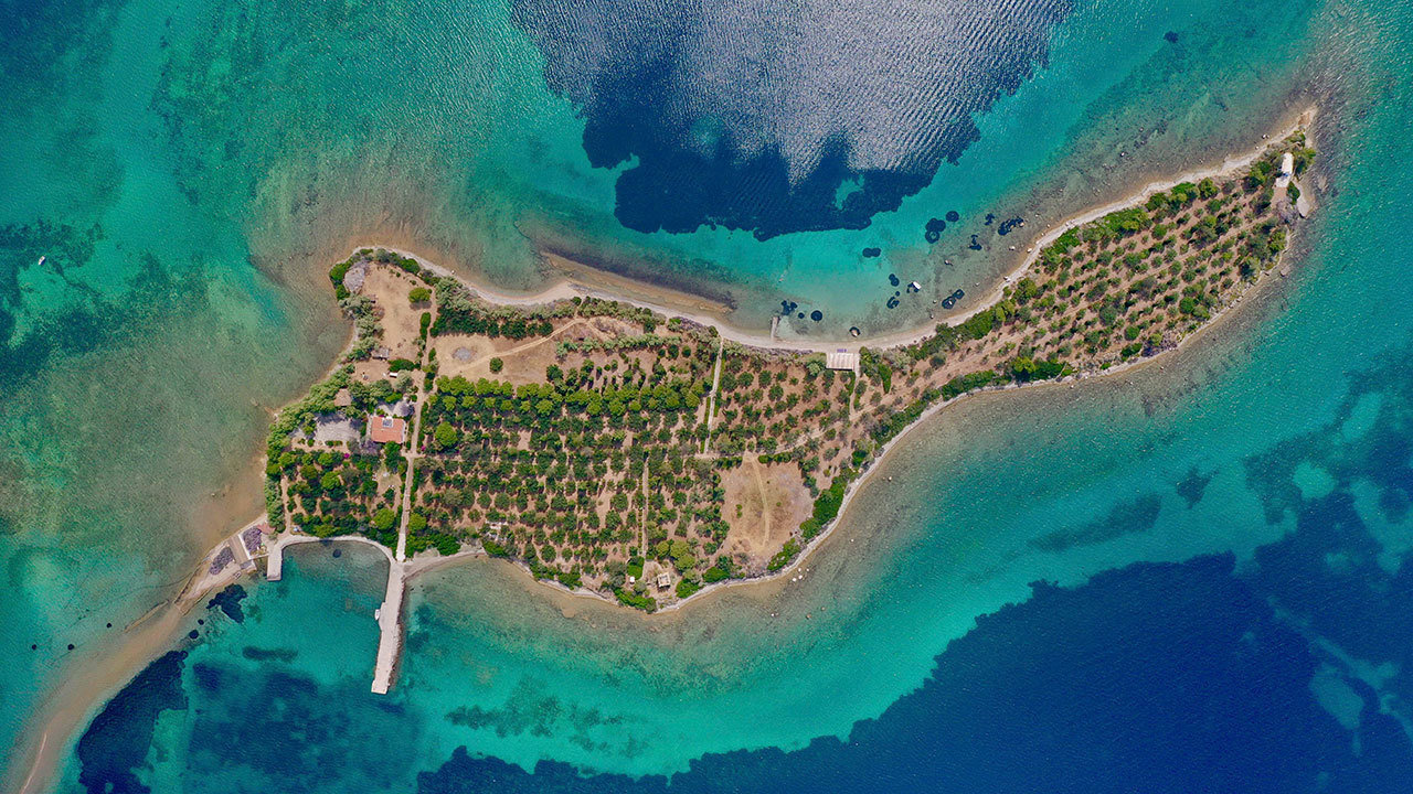 large_1_private-island-ethereal-sotheby_s-realty-20-1.jpg