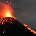Vulkánkitörés miatt falvakat evakuálnak