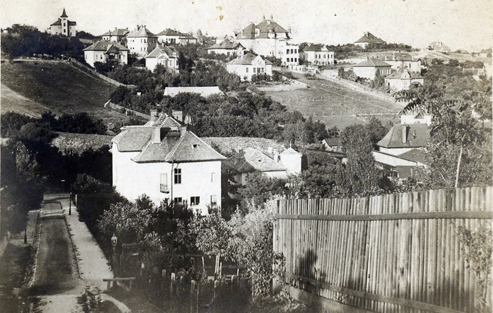 nevtelen.jpg