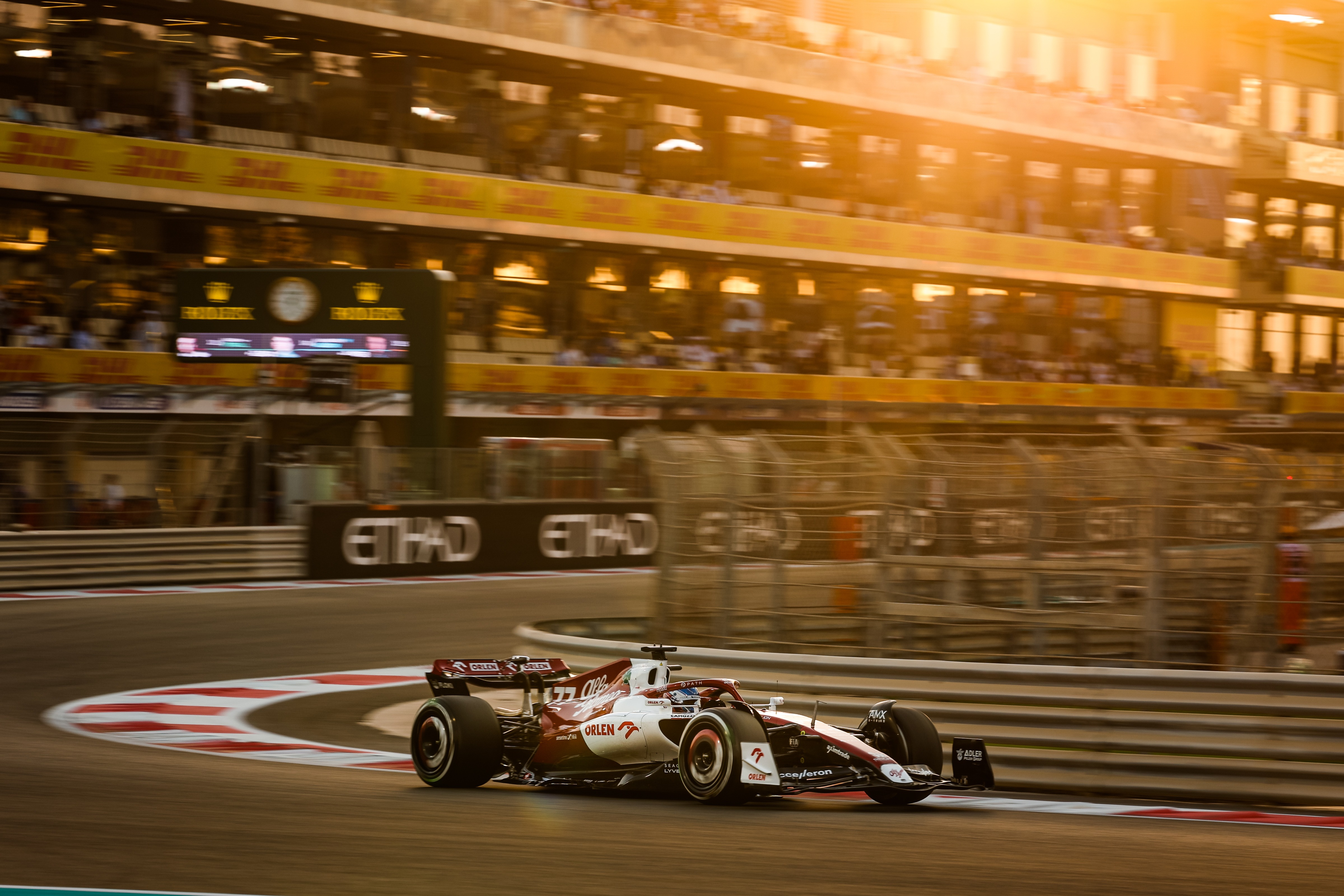 2022-abu-dhabi-grand-prix-friday-2.jpg