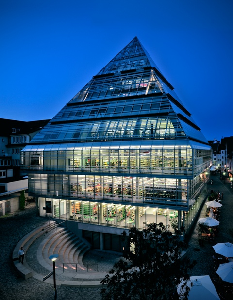 Stadtbibliothek Ulm - GyenesIskola L