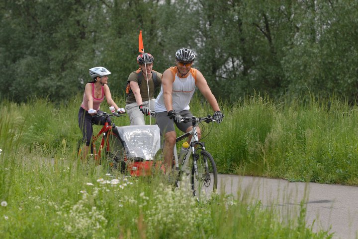 tisza tó körbe kerékpározás hány km