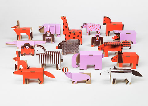 Cardboard-Animals-12-800x573a.jpg