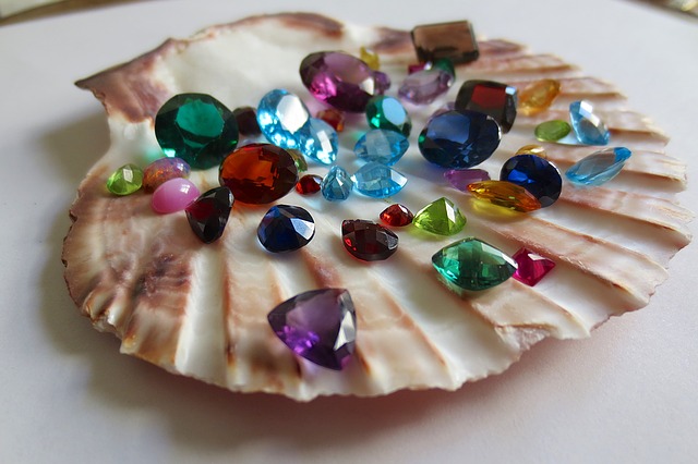 gemstones-1490209_640.jpg