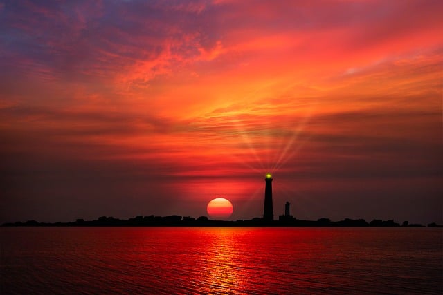 lighthouse-9535881_640.jpg
