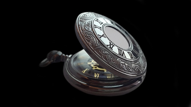 pocket-watch-2036304_640.jpg