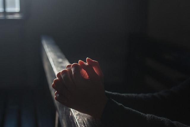prayer-2544994_640_1.jpg