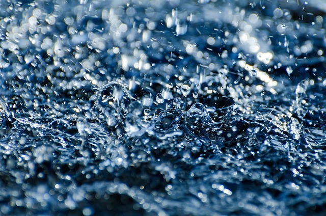 water-drops-275938_640.jpg